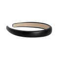 Cerchietto imbottito in pelle PU nera classica con fodera beige e finitura elegante - Nero (C-1111-1)