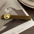 Pinza de pelo retro de terciopelo marrón oliva con botón dorado en punto gris - Pinza para el Cabello Verde Oliva (B-2585-2)