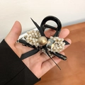 Pinza per capelli francese con fiocco di perle, nastro nero e dettagli strass - Base Nera Fiocco Nero (D-5216-2 Nero)