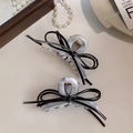 Set di mollette per capelli con fiocco effetto marmo grigio con perle e vassoio in legno - Motivo Nuvola Nero e Bianco Stile Fiocco Nero (D-5323-2)