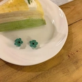 Paio di orecchini a lobo a forma di fiore verde smeraldo dallo stile elegante - Stile Strass Verde