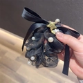 Elegante elastico per capelli in chiffon nero con perle bianche e ciondolo a stella - Nero (D-4145-1)