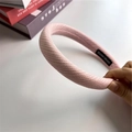 Cerchietto imbottito rosa in spugna con trama a nido d'ape ed etichetta fatta a mano - Rosa