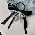 Elegante elastico per capelli con fiocco nero decorato con piccole perle bianche - Perla Bianca (D-5350-1)