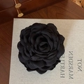 Elegante pinza per capelli con rosa di stoffa nera e petali stratificati in stile vintage - Nero