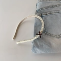 Beiger Perlenhaarreif mit dunkelbrauner Schleife für modisches Damen-Haarstyling - Perlen-Stirnband-Stil / Altweißes Stirnband (D-5109-3)