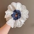 Elastico per capelli in pizzo bianco a strati con tessuto a quadretti blu ricamato - Quadretti Blu e Bianchi (D-5824-2)