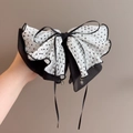 Elegante haarklem met stippen, zwarte chiffon lagen en kristallen kralen hangers - Wit