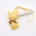 Colgante de bolso zorro creativo en cuero amarillo con lazo marrón y cordón a juego - Zorro con Lazo y Cordón / Amarillo