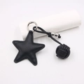Portachiavi a stella in pelle nera con pallina intrecciata e finiture argento - Nero