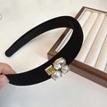 Diadema de terciopelo acolchada con pedrería de lujo y perla estilo francés - Estilo de terciopelo negro acolchado / Negro