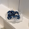 Coletero vintage de mezclilla azul con flores y encaje blanco para peinados de mujer estilo - Estilo Floral Azul Denim (D-5483-1)
