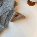 Plüschige dreieckige Haarklammer in Hellbraun für elegante Herbst und Winter Frisuren - Dunkelbraun