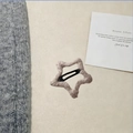 Fermaglio per capelli a forma di stella all'uncinetto rosa con un design a maglia minimal - Beige (D-4679-1)