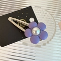 Barrette à cheveux fleur violette avec perle blanche sur clip en métal argenté - Ensemble de Barrettes BB Fleur Violette (D-4326-2)
