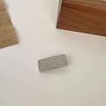 Eleganter rechteckiger Strass-Haarclip mit silberner Metallbasis auf schlichtem Grund - Rechteckig (D-4275-2)