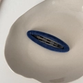 Pince à cheveux BB en velours bleu foncé de style rétro français avec fini mat - Ovale en Velours / Bleu