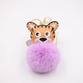 Porte-clés tigre en cuir avec pompon en fourrure violette et mousqueton doré élégant - Porte-clés Doré / Violet
