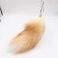 Porte-clés en fourrure de renard avec dégradé naturel et fermoir métallique pour sac à main - Queue de Renard en Vraie Fourrure / Jaune