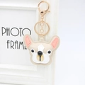 Simpatico portachiavi Bulldog Francese in pelle PU beige con chiusura in metallo dorato - Cachi