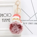 Détail du porte-clés père Noël en fausse fourrure avec chapeau cuir et fermoir doré - Bicolore Rouge Vin