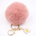 Porte-clés pompon rose avec fermoir doré et pendentif fleur de marguerite blanche - Vieux rose