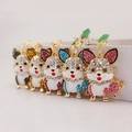 Portachiavi a forma di cane con strass colorati in rosa, blu, viola, giallo e marrone - Colore Casuale