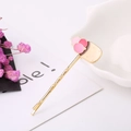 Detailansicht der Eiskrem-Haarklammer mit rosa Emaille-Dekor und Gold-Finish - Dreifarbige Eiscreme (Stil 5)