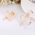 Fermagli per capelli a cuore dorati con perle bianche, set da 2, misura 3,5x2,4 cm - Cuore Oro