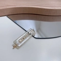 Minimalistische Haarspange aus bernsteinfarbenem Acetat auf Holzdekor im Rechteckdesign - Rechteck Acetat Transparentes Grau