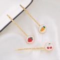 Lot de trois barrettes en métal doré avec motifs fraise, cerise et carotte pour femme - Combo de Trois Pinces à Cheveux