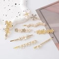 Set di fermagli per capelli eleganti con farfalla in opale, fiori dorati e perle - Set Completo