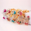 Porte-clés caniche étincelant en métal doré avec strass multicolores et anneau charm - Couleur Aléatoire