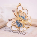 Exquisite gold-plated butterfly keychain with light blue and white enamel and rhinestones - Gradient Blue