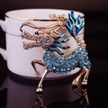 Llavero de dragón chino con cristallen azules y esmalte sobre metal de aleación dorada - Azul