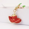Portachiavi creativo a forma di cappello con strass rossi e chiusura in oro - Rosso
