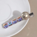 Détails de strass et perles sur une pince à cheveux en métal argenté avec cristaux violets - Bleu Violet