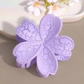 Pinza para el pelo de flor morado claro con textura agrietada para estilo de vacaciones - Flor Púrpura
