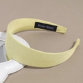 Diadema ancha de satén amarillo hecha a mano con tela acanalada y etiqueta artesanal - Fabric Yellow