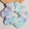 Coletero de terciopelo con degradado azul y violeta y textura acanalada suave - Azul Cielo y Púrpura