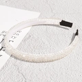 Dettaglio del cerchietto con perline con fodera antiscivolo e perle di cristallo cangianti - Stile Scintillante Fine / Bianco