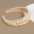 Detalle de diadema barroca con piedras blancas trituradas y grandes cristales cuadrados - Blanco