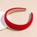 Detail eines roten Cord-Haarreifens mit dicker Schwammbasis und Anti-Rutsch-Futter - Rot