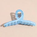 Detail of a 13cm light blue translucent shark hair claw with silver metal spring - Large / Blue