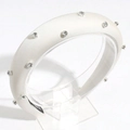 Cerchietto imbottito chic in raso bianco crema con strass e etichetta fatta a mano - Bianco