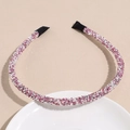 Dettaglio degli strass di cristallo rosa e bianchi su un cerchietto in metallo sottile - Anguria Rosa