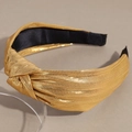 Eleganter goldener Knoten-Haarreif aus Metallic-Stoff für einen luxuriösen Festtags-Look - Gold