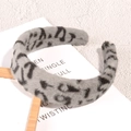Plüsch-Haarreif aus Kunstpelz mit grauem Leopardenmuster und breitem Design für Damen - Grau Leopard