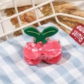 Süße Kirsch-Haarklammer in Rosa mit Acetat-Marmor-Textur und grünen Blättern - Kirsche
