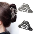 Gothic schedel hand metalen haarklem in zilver en gunmetal finish voor knotkapsels - Set 2